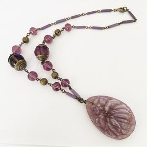 Vintage / antique Czech glass purple amethyst glass beaded necklace 16”